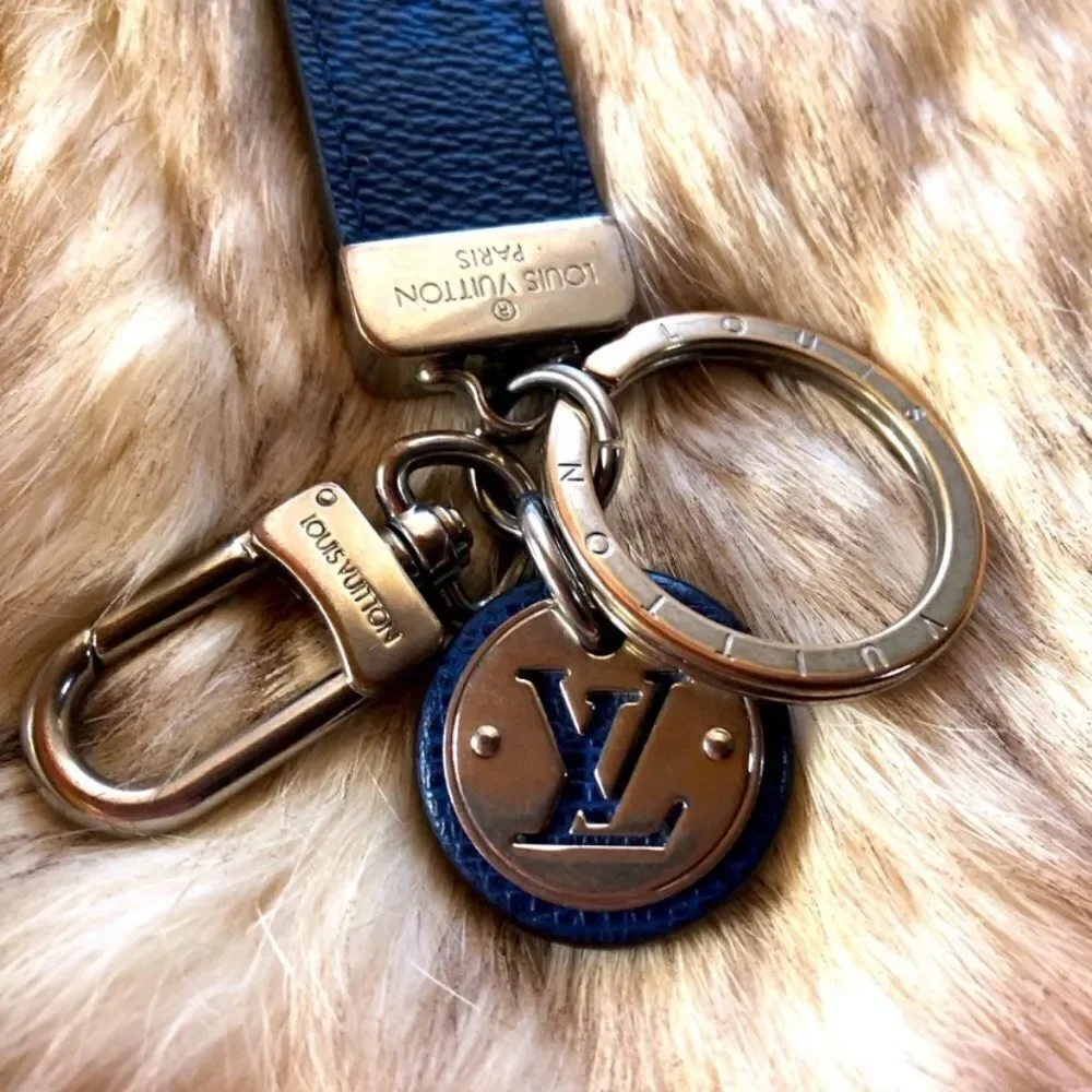 Louis Vuitton Neo Club Charm KeyChain with box impeccable condition